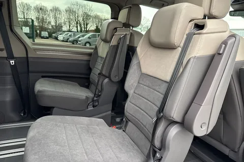 DH75HHE Volkswagen Multivan Style LWB 150PS 2.0 TDI 7 Speed DSG - 7-Seat Conference Package Thumbnail #34