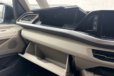 DH75HHE Volkswagen Multivan Style LWB 150PS 2.0 TDI 7 Speed DSG - 7-Seat Conference Package Thumbnail #39