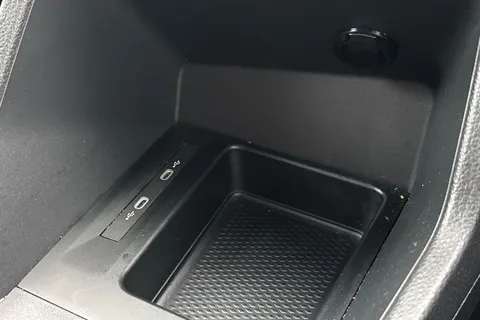 DE25UGD Volkswagen Caddy 2.0 TDI 75PS Commerce Van [Business/Tech Pack] Thumbnail #37