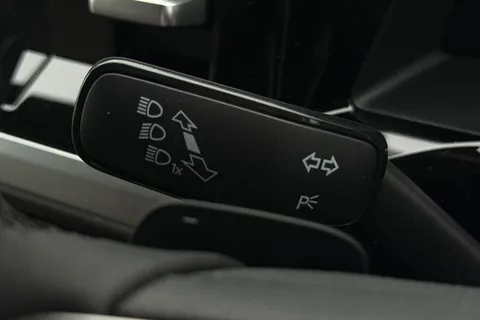 DH75HHE Volkswagen Multivan Style LWB 150PS 2.0 TDI 7 Speed DSG - 7-Seat Conference Package Thumbnail #40