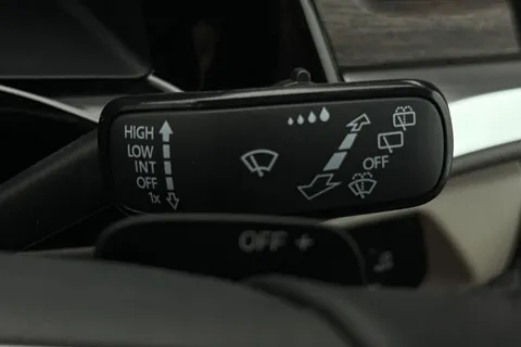 DH75HHE Volkswagen Multivan Style LWB 150PS 2.0 TDI 7 Speed DSG - 7-Seat Conference Package Thumbnail #43