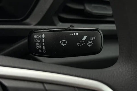 DE25UGD Volkswagen Caddy 2.0 TDI 75PS Commerce Van [Business/Tech Pack] Thumbnail #41