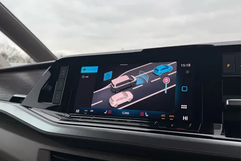 DH75HHE Volkswagen Multivan Style LWB 150PS 2.0 TDI 7 Speed DSG - 7-Seat Conference Package Thumbnail #56