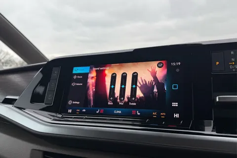 DH75HHE Volkswagen Multivan Style LWB 150PS 2.0 TDI 7 Speed DSG - 7-Seat Conference Package Thumbnail #59