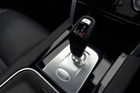 20 of 52 for Land Rover Discovery Sport 2.0 D200 MHEV R-Dynamic SE Auto 4WD Euro 6 (s/s) 5dr