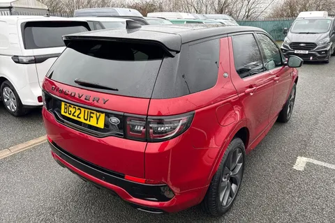 31 of 52 for Land Rover Discovery Sport 2.0 D200 MHEV R-Dynamic SE Auto 4WD Euro 6 (s/s) 5dr
