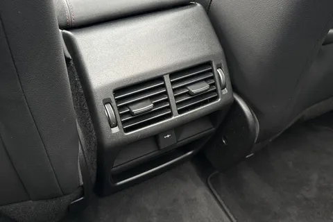 38 of 52 for Land Rover Discovery Sport 2.0 D200 MHEV R-Dynamic SE Auto 4WD Euro 6 (s/s) 5dr