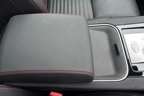 47 of 52 for Land Rover Discovery Sport 2.0 D200 MHEV R-Dynamic SE Auto 4WD Euro 6 (s/s) 5dr