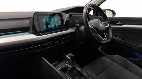 2 of 10 for Volkswagen Golf 1.5 TSI 150 Life 5dr | App Connect | Acc