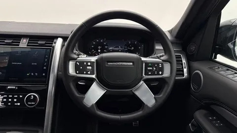 KT74TKC Land Rover Discovery 3.0 D350 Dynamic HSE 5dr Thumbnail #16