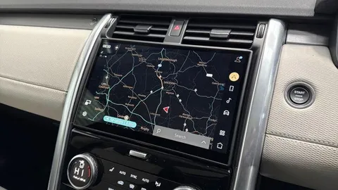 12 of 20 for Land Rover Discovery 3.0 D350 Dynamic HSE 5dr