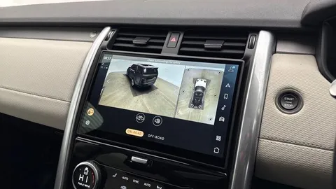 13 of 20 for Land Rover Discovery 3.0 D350 Dynamic HSE 5dr