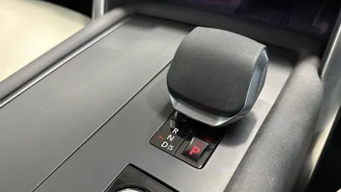 14 of 20 for Land Rover Discovery 3.0 D350 Dynamic HSE 5dr