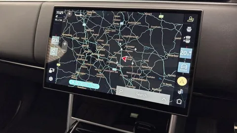 KW24LFP Land Rover Range Rover 3.0 P460e HSE 5dr Thumbnail #12