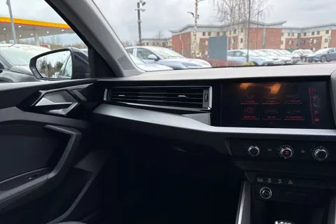 PY68CXC Audi A1 1.0 TFSI 30 Sport Sportback Euro 6 (s/s) 5dr Thumbnail #20