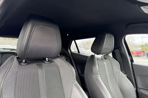 24 of 67 for PEUGEOT 2008 1.2 PureTech GT EAT Euro 6 (s/s) 5dr