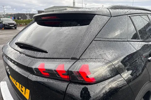 32 of 67 for PEUGEOT 2008 1.2 PureTech GT EAT Euro 6 (s/s) 5dr