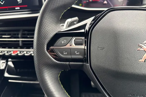 39 of 67 for PEUGEOT 2008 1.2 PureTech GT EAT Euro 6 (s/s) 5dr