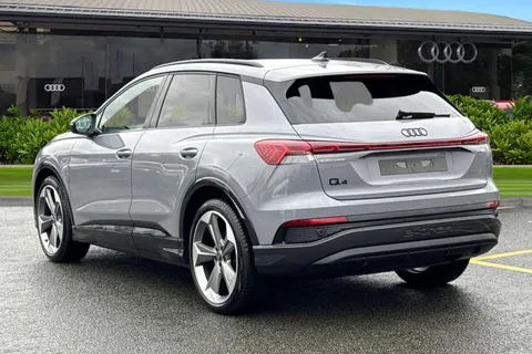  Audi Q4 e-tron 45 Black Edition Auto 5dr 82kWh Thumbnail #3