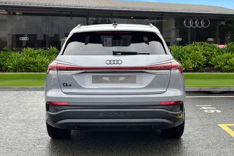  Audi Q4 e-tron 45 Black Edition Auto 5dr 82kWh Thumbnail #5