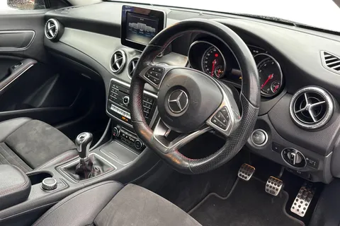 BX19MFN Mercedes-Benz Cla Class 1.6 CLA180 AMG Line Edition Coupe Euro 6 (s/s) 4dr Thumbnail #15