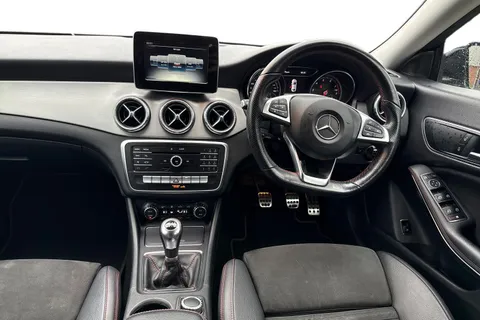 BX19MFN Mercedes-Benz Cla Class 1.6 CLA180 AMG Line Edition Coupe Euro 6 (s/s) 4dr Thumbnail #19