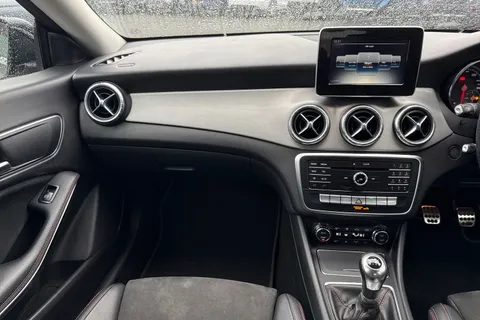 BX19MFN Mercedes-Benz Cla Class 1.6 CLA180 AMG Line Edition Coupe Euro 6 (s/s) 4dr Thumbnail #21