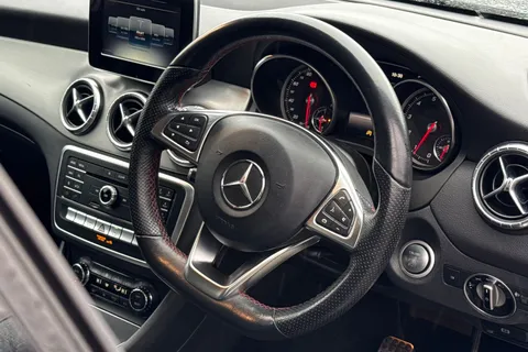 BX19MFN Mercedes-Benz Cla Class 1.6 CLA180 AMG Line Edition Coupe Euro 6 (s/s) 4dr Thumbnail #32