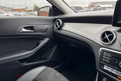 BX19MFN Mercedes-Benz Cla Class 1.6 CLA180 AMG Line Edition Coupe Euro 6 (s/s) 4dr Thumbnail #44