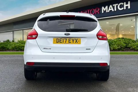 DE17EYX Ford Focus 1.0T EcoBoost Titanium Euro 6 (s/s) 5dr Thumbnail #5