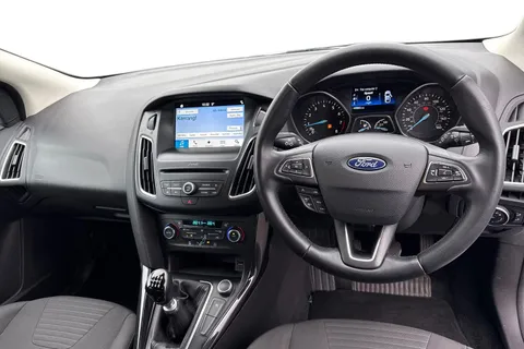 DE17EYX Ford Focus 1.0T EcoBoost Titanium Euro 6 (s/s) 5dr Thumbnail #14