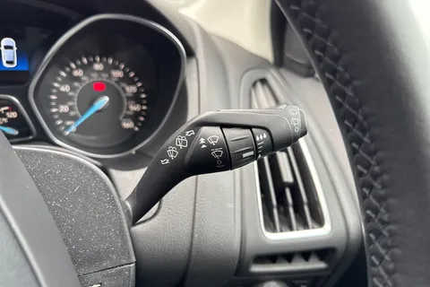 DE17EYX Ford Focus 1.0T EcoBoost Titanium Euro 6 (s/s) 5dr Thumbnail #43