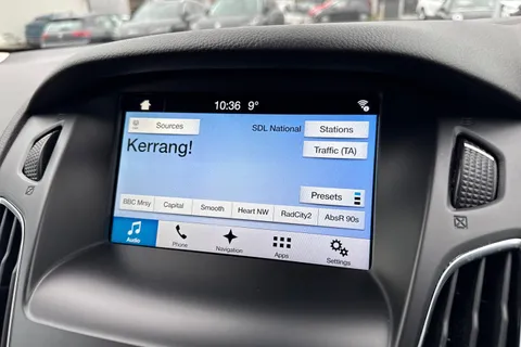 DE17EYX Ford Focus 1.0T EcoBoost Titanium Euro 6 (s/s) 5dr Thumbnail #47