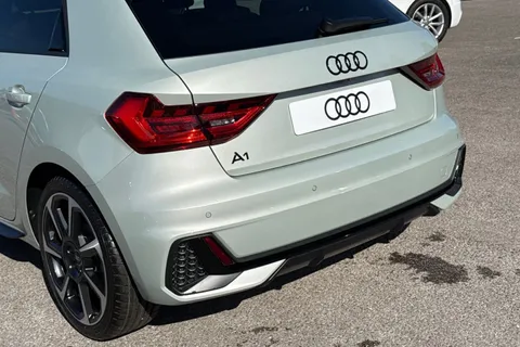  Audi A1 1.0 TFSI 30 Black Edition Sportback S Tronic Euro 6 (s/s) 5dr Thumbnail #8