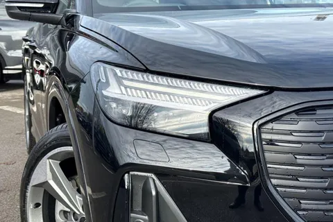 Audi Q4 e-tron 45 Black Edition Auto 5dr 82kWh Thumbnail #9