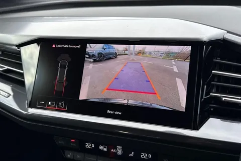 Audi Q4 e-tron 45 Black Edition Auto 5dr 82kWh Thumbnail #25