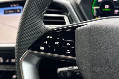 Audi Q4 e-tron 45 Black Edition Auto 5dr 82kWh Thumbnail #29