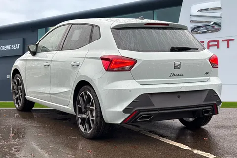  SEAT Ibiza 1.0 TSI FR Sport Euro 6 (s/s) 5dr Thumbnail #3