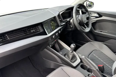  Audi A1 1.0 TFSI 30 Sport Sportback Euro 6 (s/s) 5dr Thumbnail #15