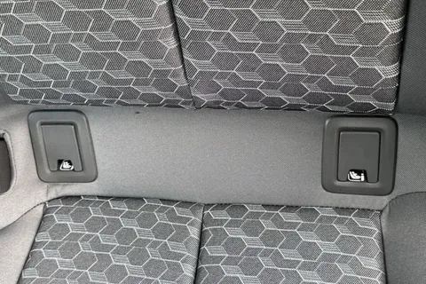  Audi A1 1.0 TFSI 30 Sport Sportback Euro 6 (s/s) 5dr Thumbnail #30