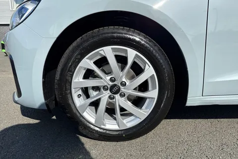  Audi A1 1.0 TFSI 30 Sport Sportback S Tronic Euro 6 (s/s) 5dr Thumbnail #10