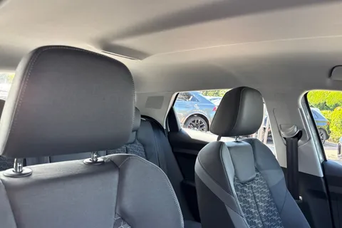  Audi A1 1.0 TFSI 30 Sport Sportback S Tronic Euro 6 (s/s) 5dr Thumbnail #24