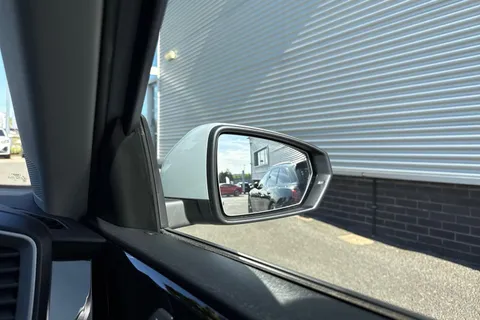  Audi A1 1.0 TFSI 30 Sport Sportback S Tronic Euro 6 (s/s) 5dr Thumbnail #27