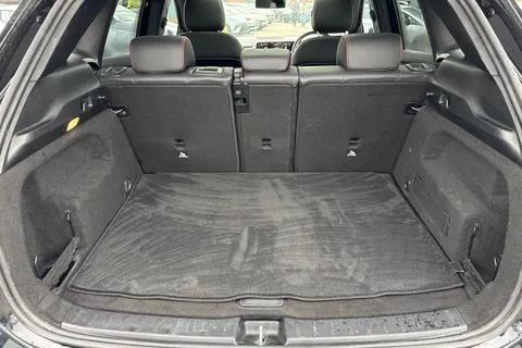 KV70OEB Mercedes-Benz Gla 2.0 GLA220d AMG Line (Premium Plus) 8G-DCT 4MATIC Euro 6 (s/s) 5dr Thumbnail #7