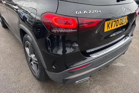 KV70OEB Mercedes-Benz Gla 2.0 GLA220d AMG Line (Premium Plus) 8G-DCT 4MATIC Euro 6 (s/s) 5dr Thumbnail #8