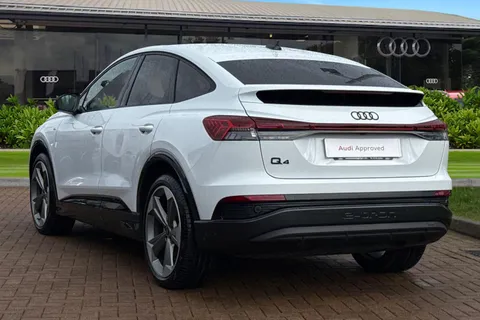 KW25XEC Audi Q4 e-tron Q4 Sportback Black Edition 45 e-tron  210,00 kW Thumbnail #3