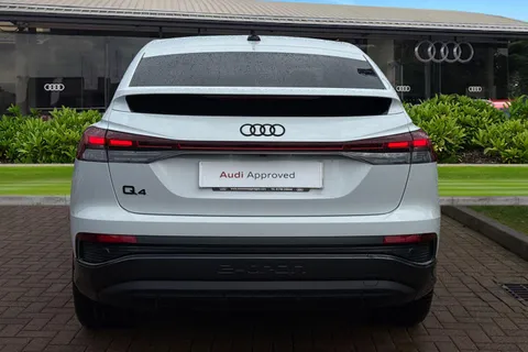 KW25XEC Audi Q4 e-tron Q4 Sportback Black Edition 45 e-tron  210,00 kW Thumbnail #5