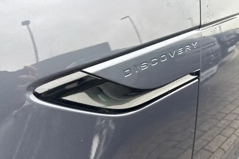 29 of 47 for Land Rover Discovery 3.0 D350 Dynamic HSE 5dr