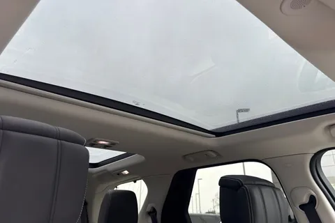 31 of 47 for Land Rover Discovery 3.0 D350 Dynamic HSE 5dr