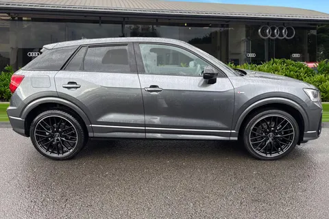 DG23BVX Audi Q2 Black Edition 35 TFSI  150 PS 6-speed Thumbnail #4